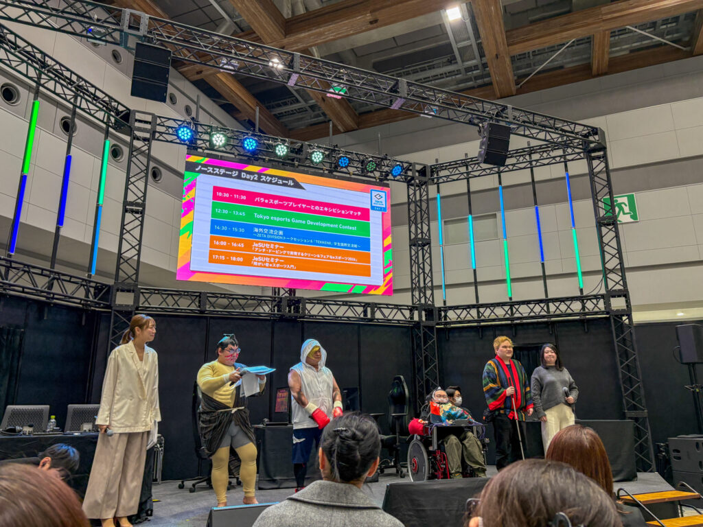 パラeスポーツ エキシビジョンマッチのステージ